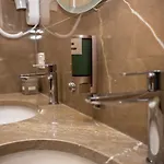 Golden Palace מלון