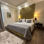 Golden Palace 5*