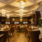 מלון Golden Palace