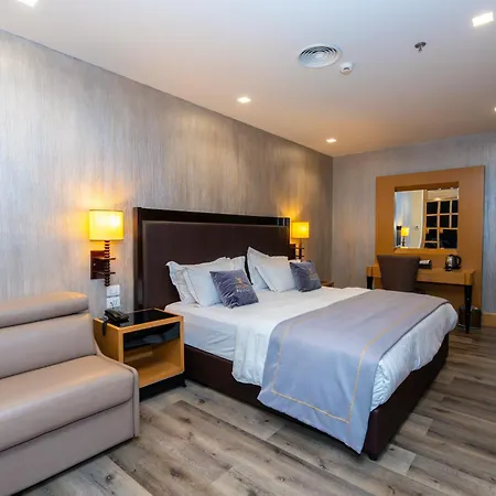 Golden Palace Hotell