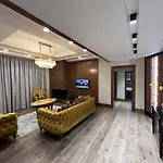 Golden Palace 5*
