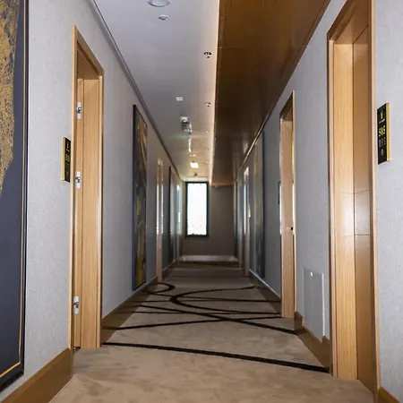 Hotel Golden Palace 5*