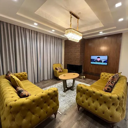 Hotel Golden Palace