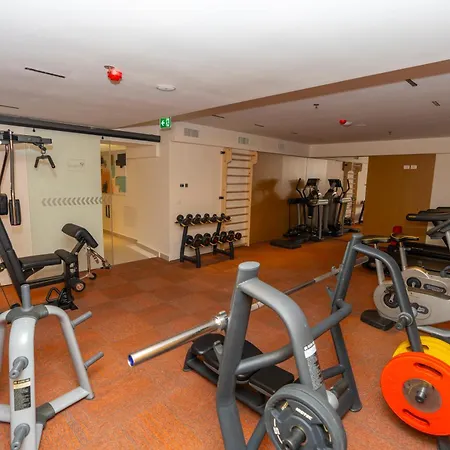 酒店 Golden Palace Shkodër