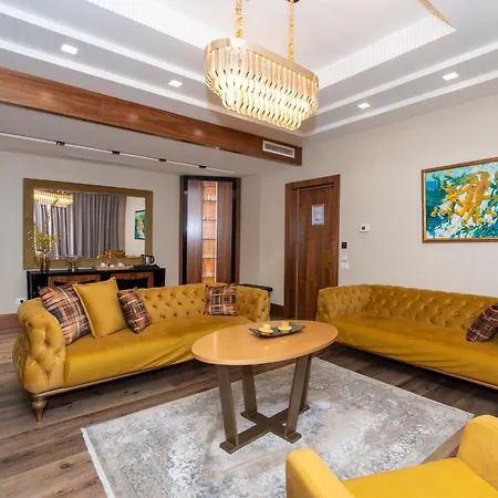 Hotel Golden Palace