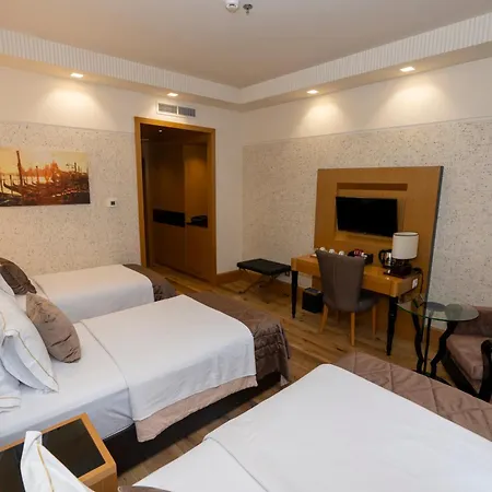 Otel Golden Palace