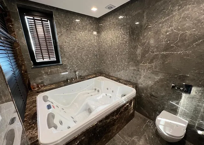 Golden Palace Hotel Shkoder