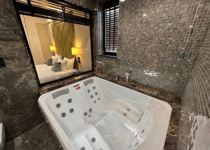 Golden Palace 5* Shkoder